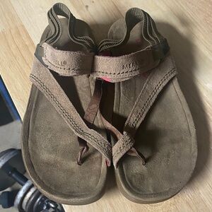 Merrell Tan Suede Sandals